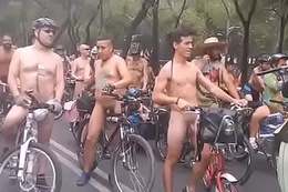 Rodada ciclista al desnudo